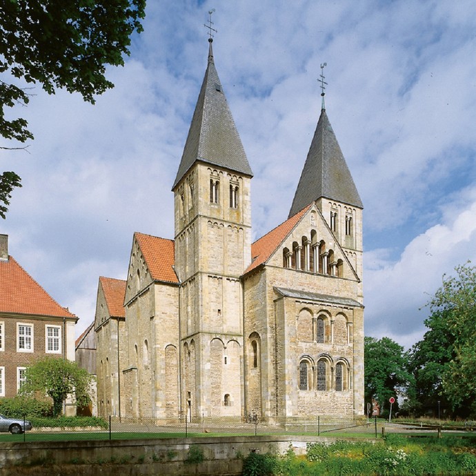 St. Johannes in Ochtrup Langenhorst in der Außenansicht. © Andreas Lechtape, Münster.