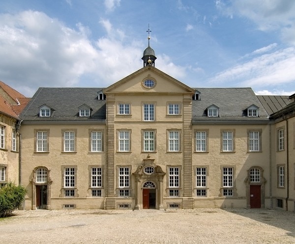 Frontansicht des Museums. Foto: LWL / Axel Thünker.