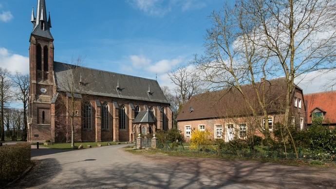 Klosterkirche St. Jakobus Karthaus. Foto: Dietmar Rabich. Klosterkirche St. Jakobus Karthaus. Foto: Dietmar Rabich.