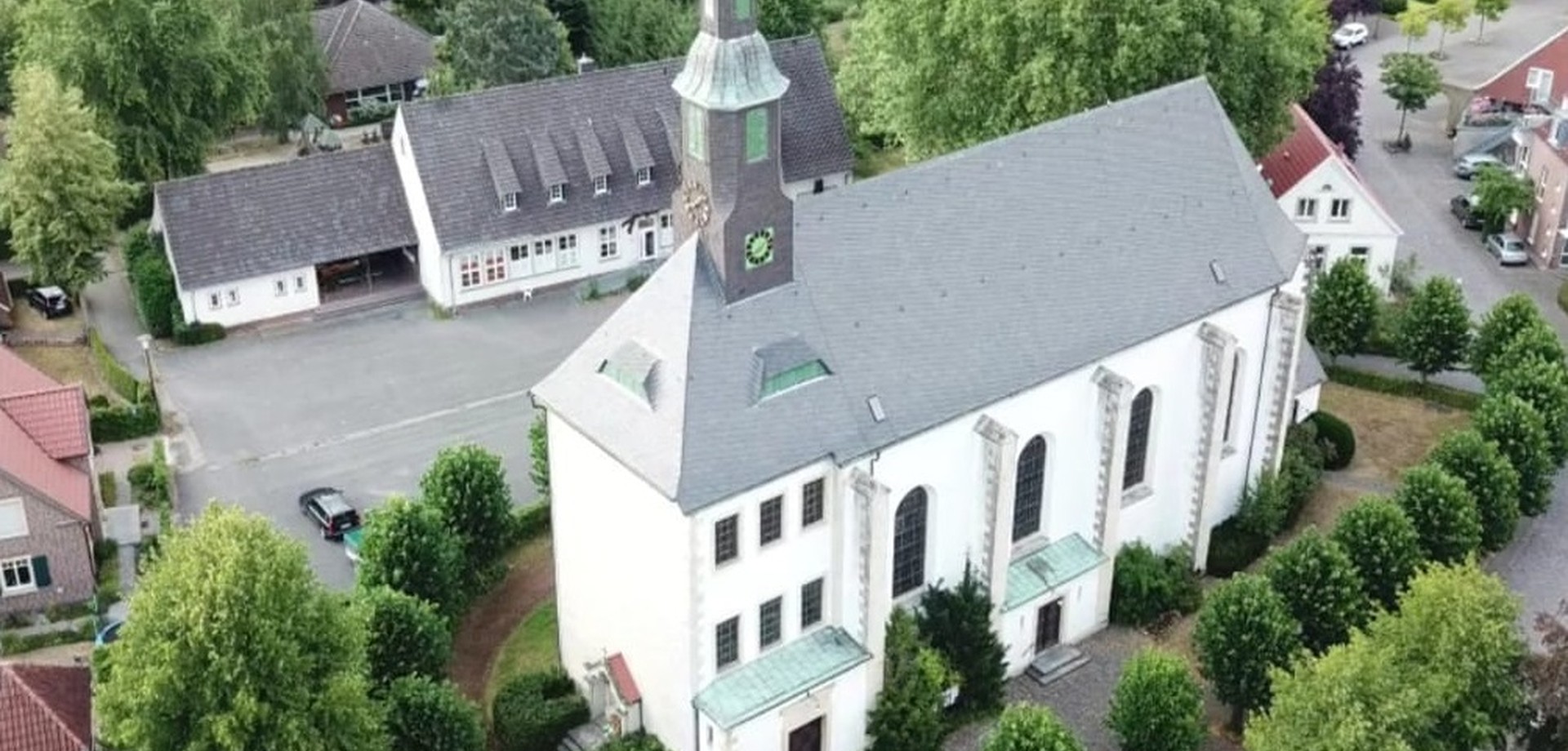 Außenansicht St. Georg Stiftskirche in Havixbeck-Hohenholte. Foto: Katholische Kirchengemeinde Haxixbeck und Hohenholte.