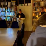 »Du bist das Licht! Taschenlampenführung für Jugendliche und Erwachsene« im Kloster Frenswegen (vergrößerte Bildansicht wird geöffnet)